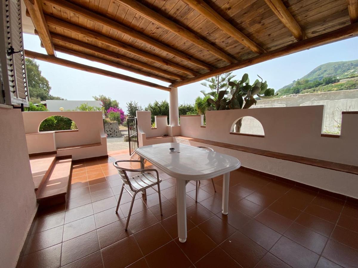 Villa A Lipari エクステリア 写真