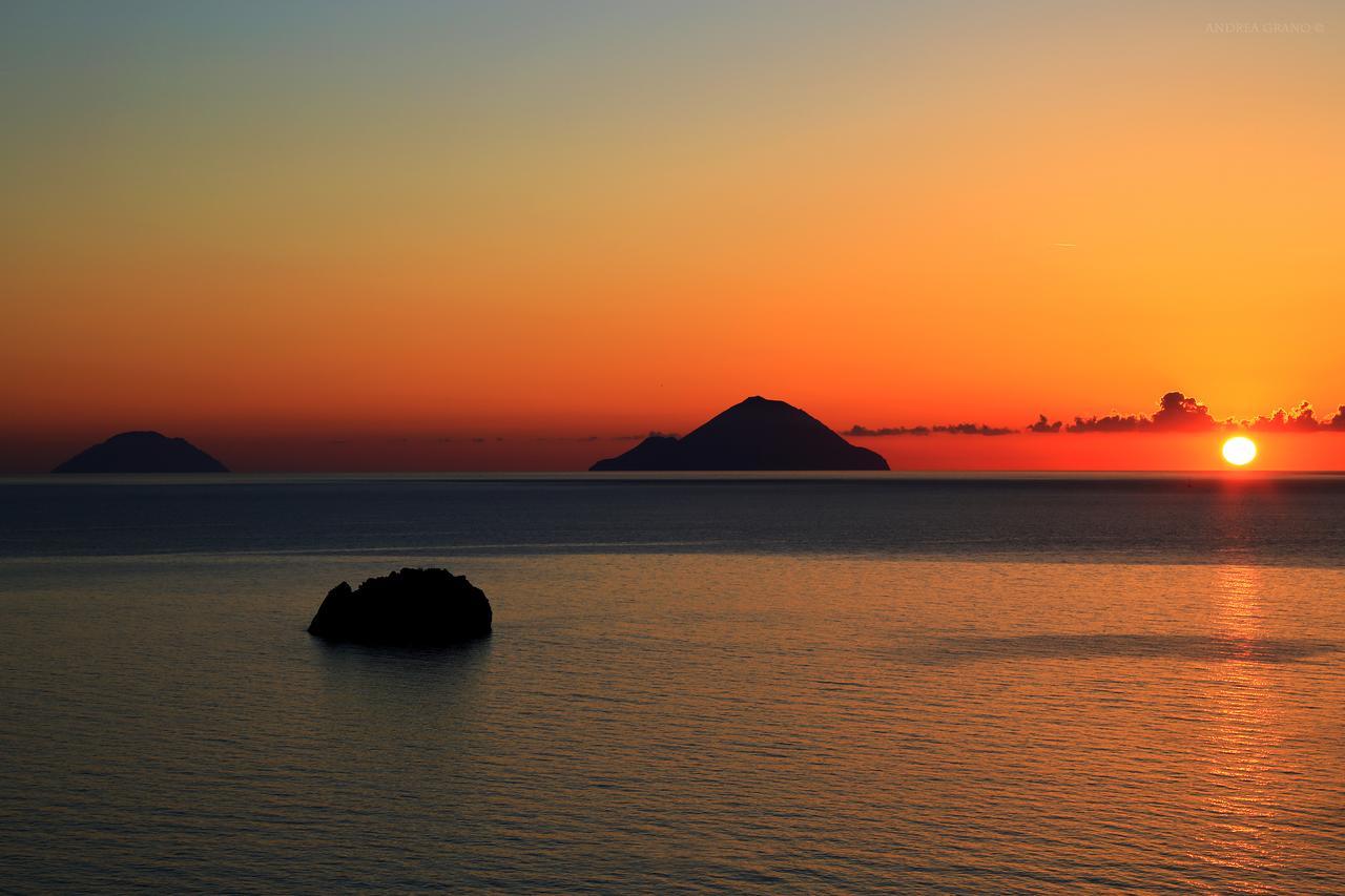 Villa A Lipari エクステリア 写真